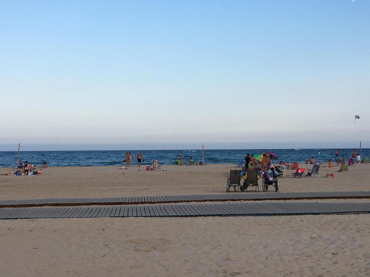 Cosy, Seaview Apartment, Close To Beach And Bars -Edificio Rhin กัมโปอามอร์ ภายนอก รูปภาพ